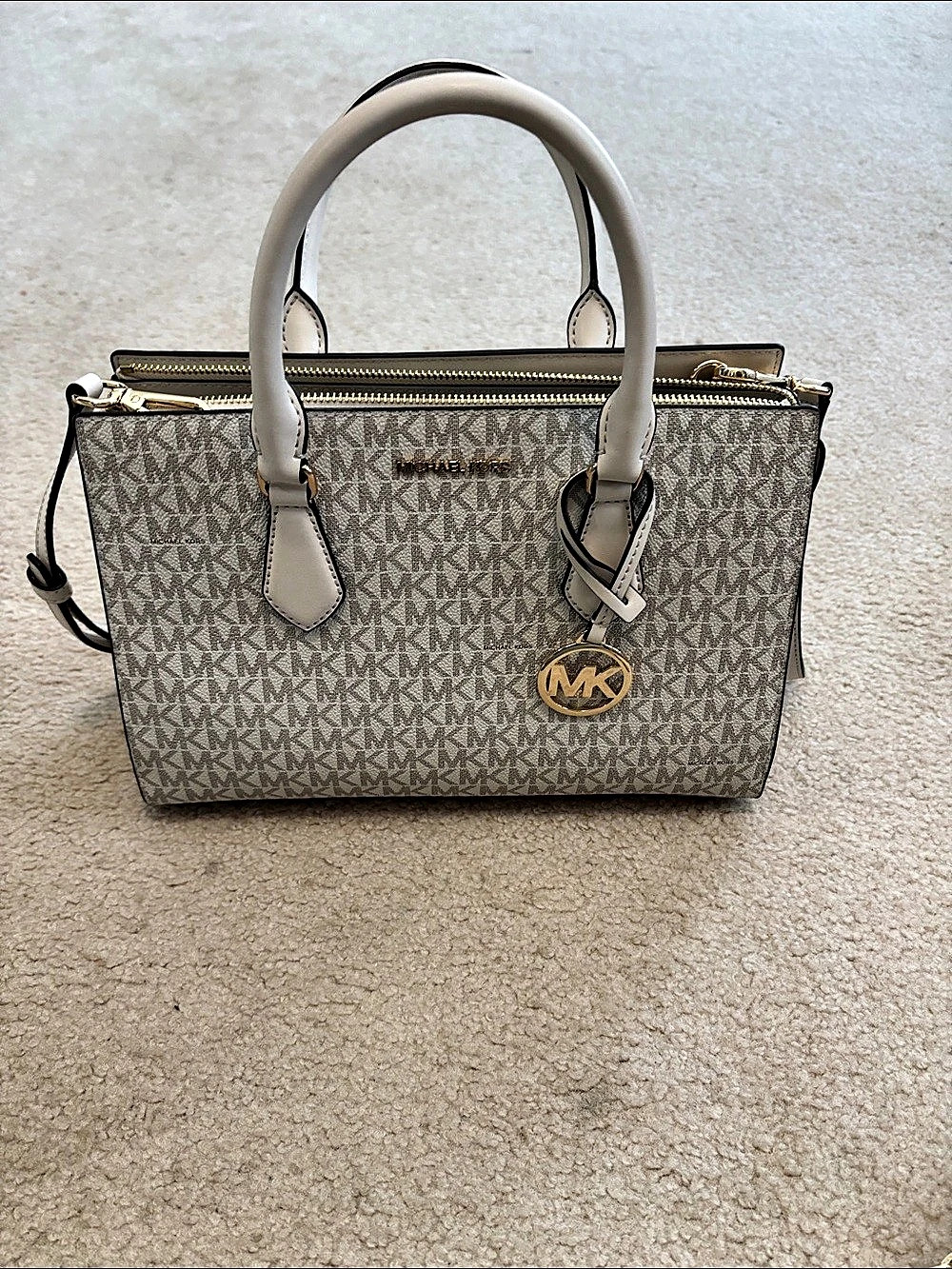 Michael Kors Sheila MD Satchel NWT